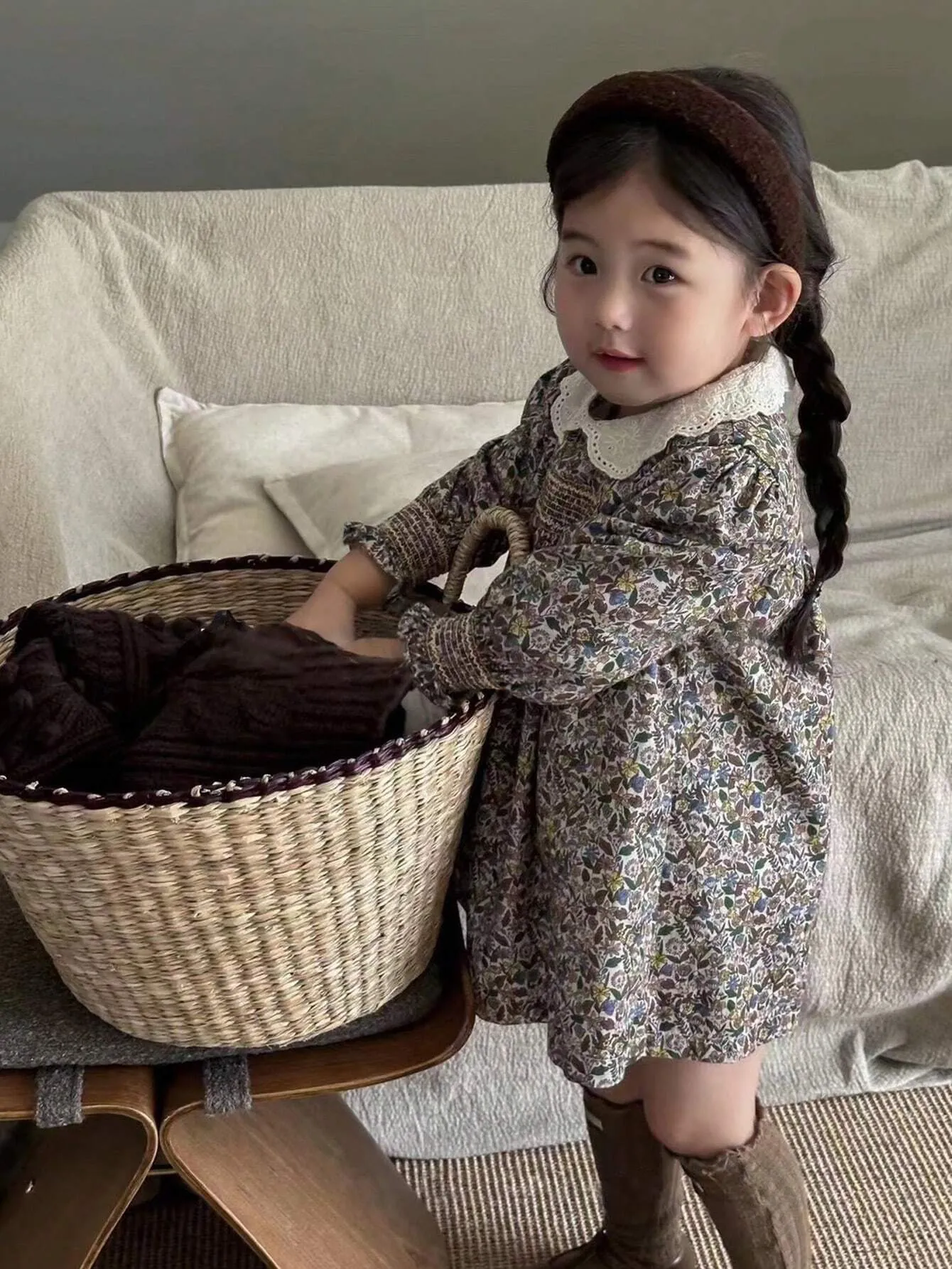 1pc Young Girls' Vintage-Inspired Long Sleeve Dress With Ruffles & Floral Print For Spring