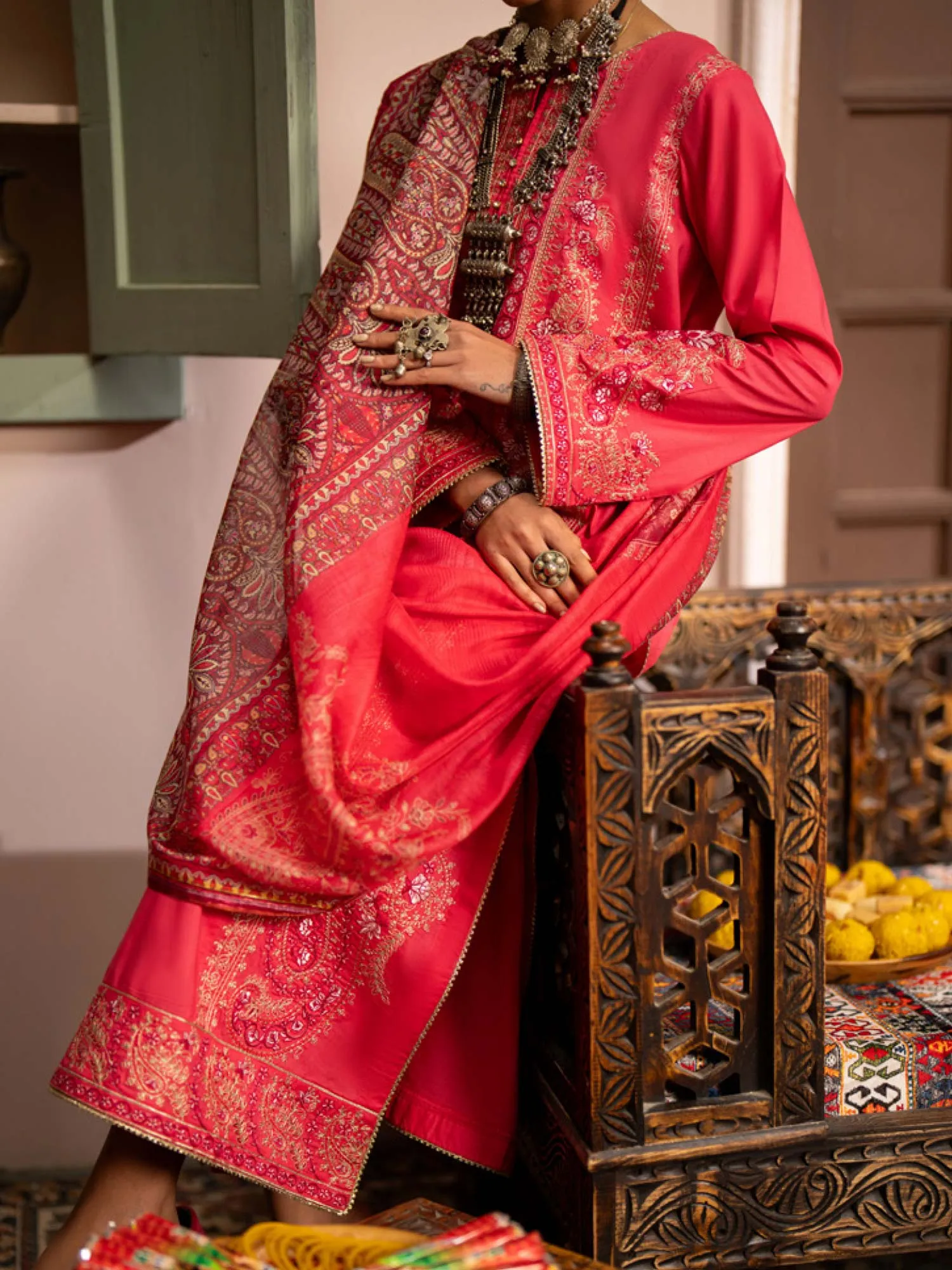 Casual Lite Embroidered Cotton Lawn 3-Piece Suit - Rhea