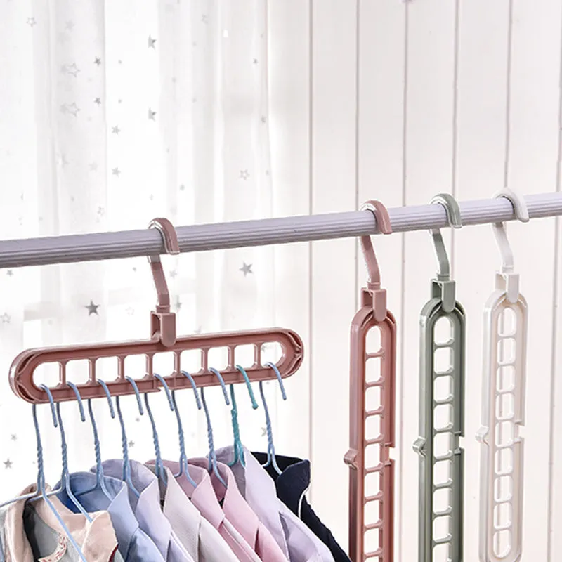 New - Multi-Port Clothes Hanger / pack - 4